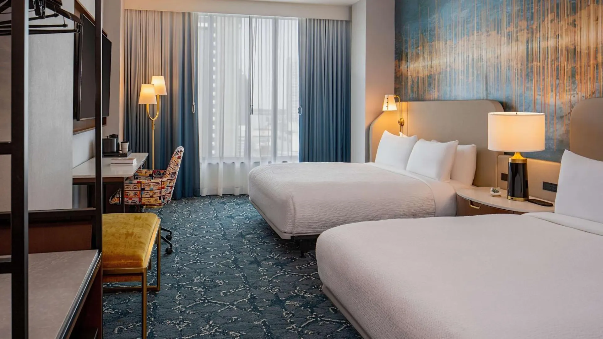 Tempo By Hilton Nashville Downtown 3*,