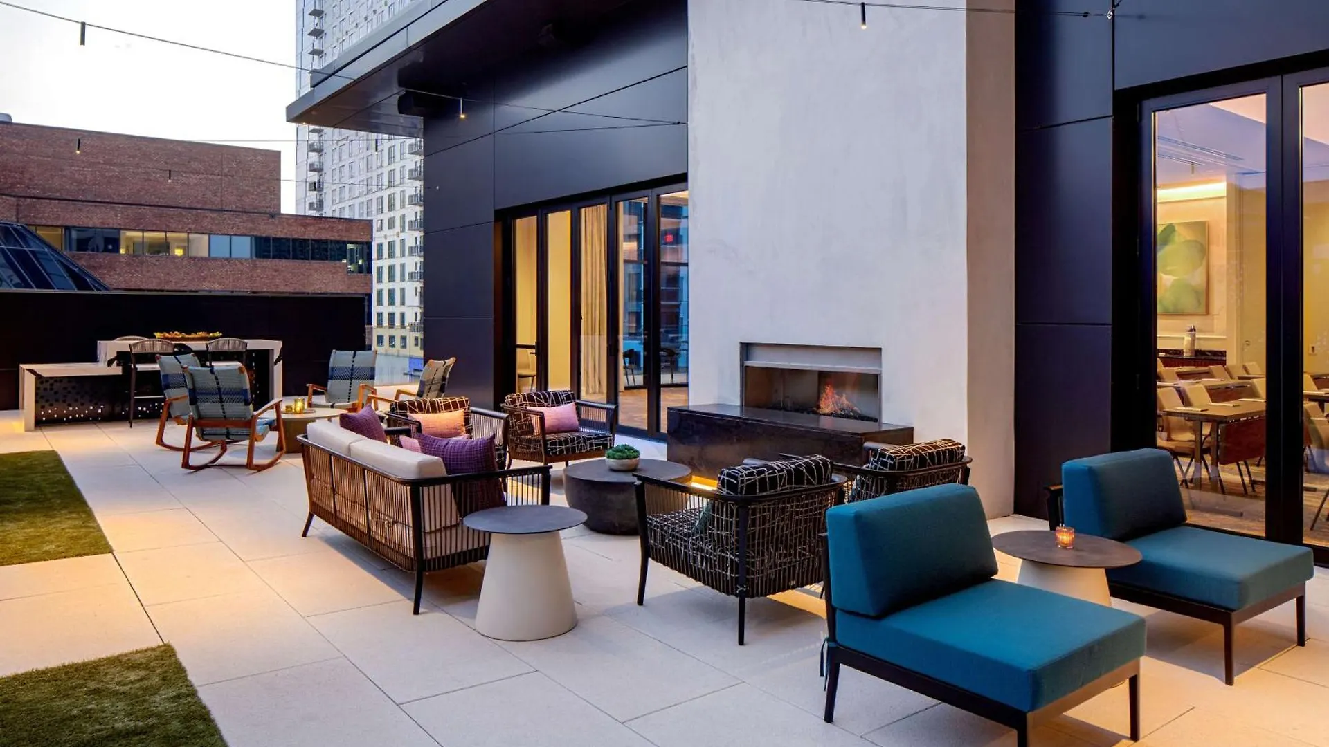 Tempo By Hilton Nashville Downtown