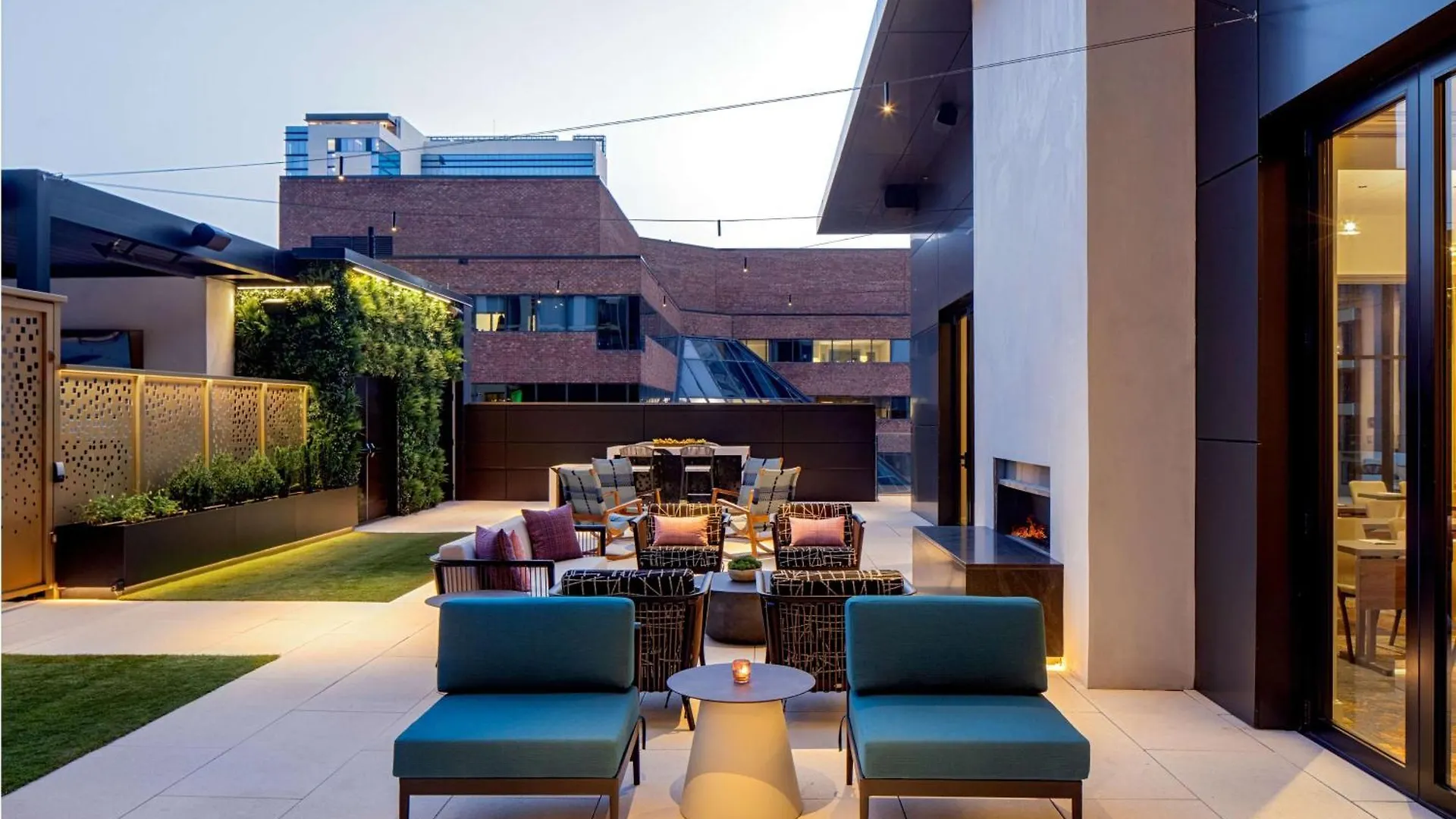 Hotel Tempo By Hilton Nashville Downtown