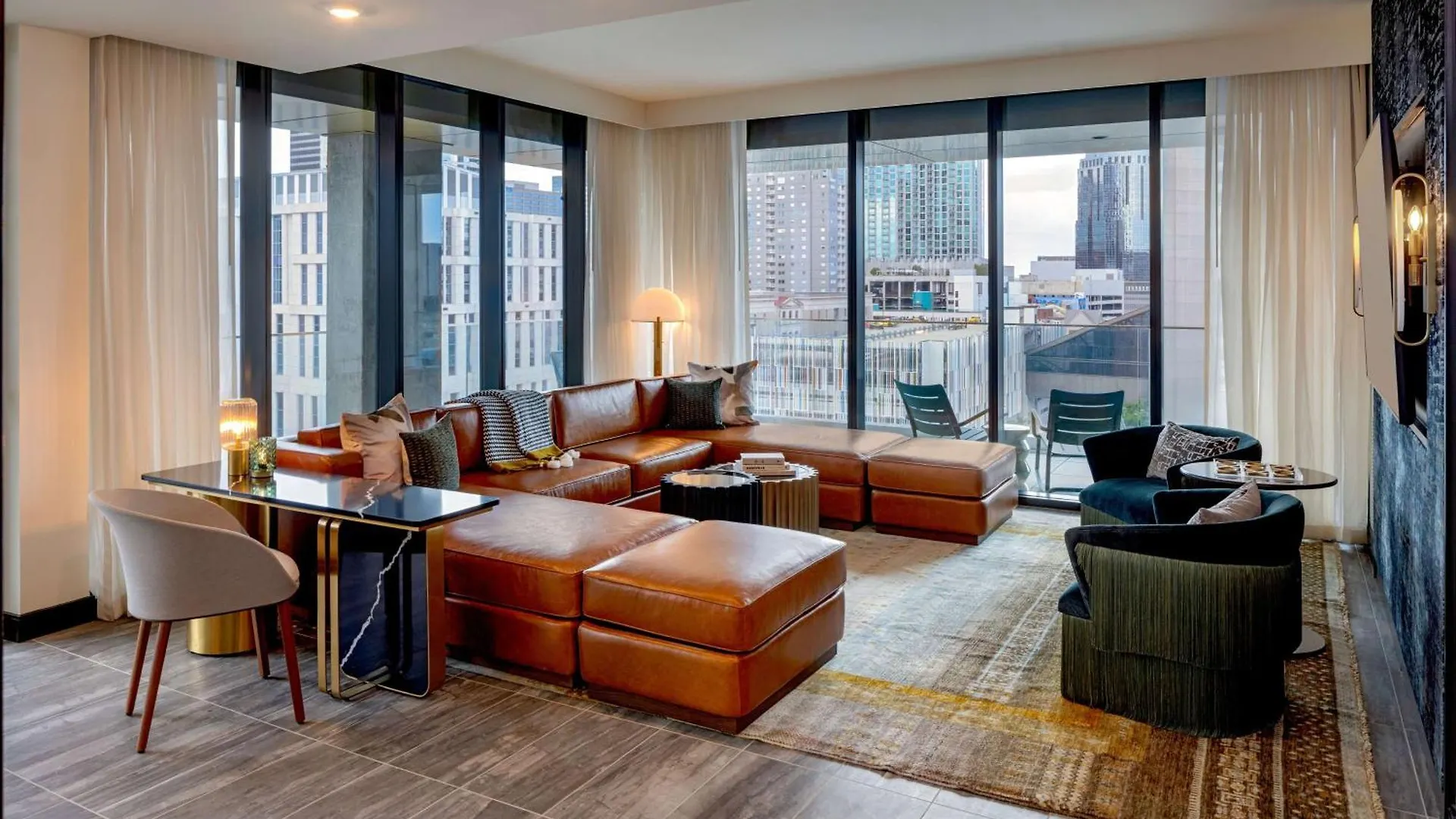 Tempo By Hilton Nashville Downtown 3*,  United States